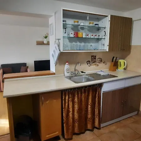 V Soukromí * Perná