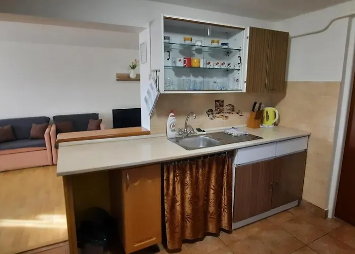 V Soukromí * Perná